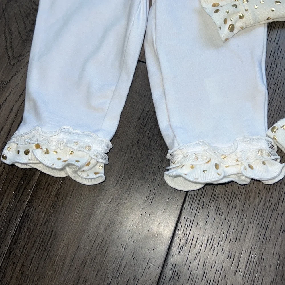 NWT Gold polkadot/ruffle longsleeve dressy shirt with matching  ruffle leggings